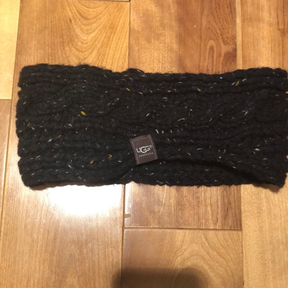 *NWOT* UGG wool headband and scarf - Picture 6 of 9